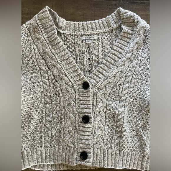 American Eagle Gray Cable Knit Cropped Cardi - Picture 2 of 5